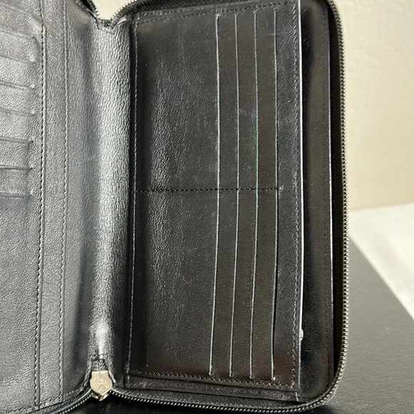 Chanel caviar long zip wallet - Picture 7 of 13